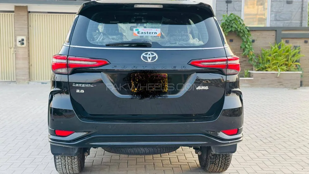 Toyota Fortuner 2024 for Sale in Karachi Image-1