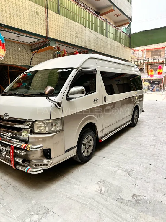 Toyota Hiace 2015 for Sale in Peshawar Image-1