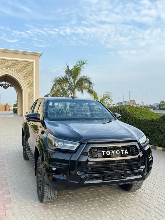 Toyota Hilux 2024 for Sale in Multan Image-1