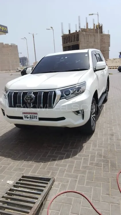 Toyota Prado 2017 for Sale in Karachi Image-1
