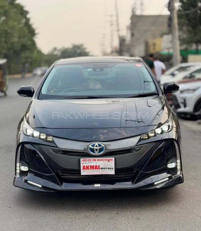 Toyota Prius 2022 for Sale in Lahore Image-1