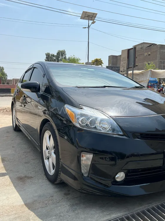 Toyota Prius 2013 for Sale in Kohat Image-1