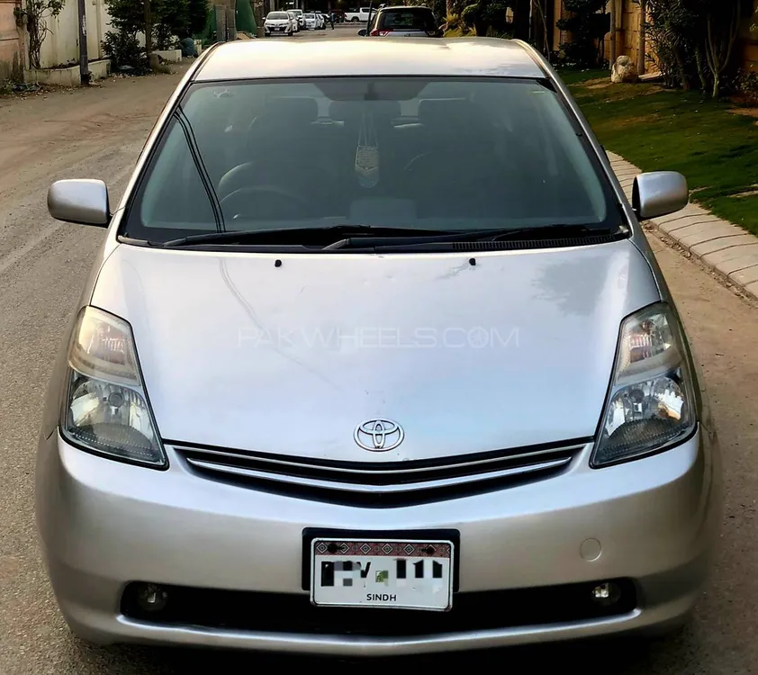 Toyota Prius 2011 for Sale in Karachi Image-1