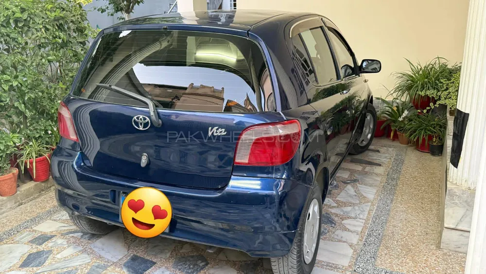 Toyota Vitz 2001 for Sale in Abbottabad Image-1