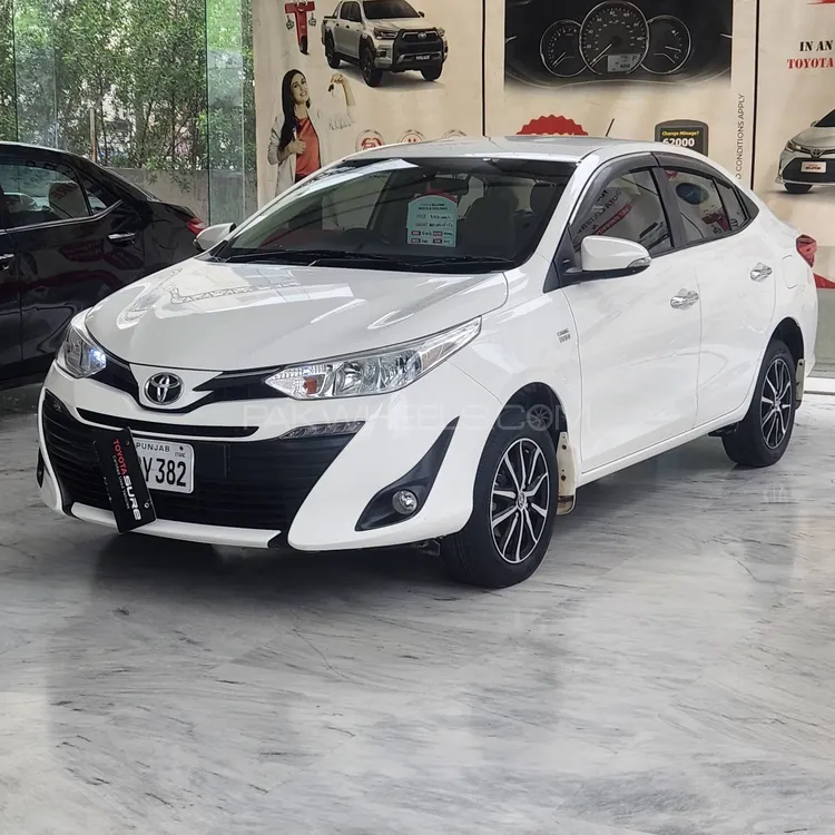 Toyota Yaris Sedan 2021 for Sale in Lahore Image-1