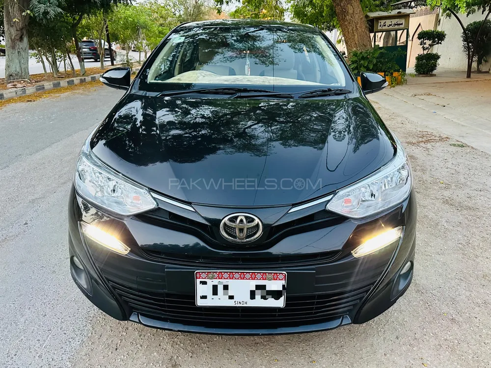 Toyota Yaris Sedan 2022 for Sale in Karachi Image-1