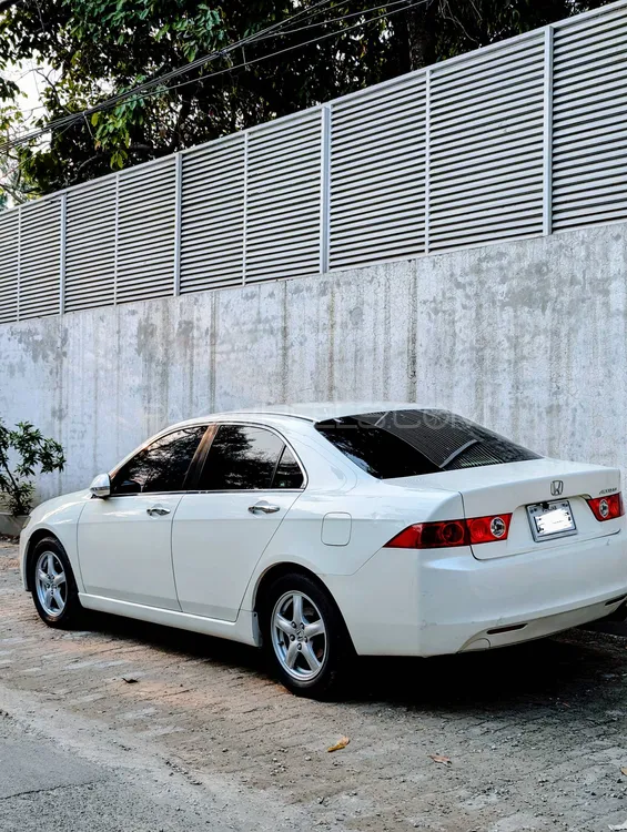 Honda Accord 2005 for Sale in Lahore Image-1