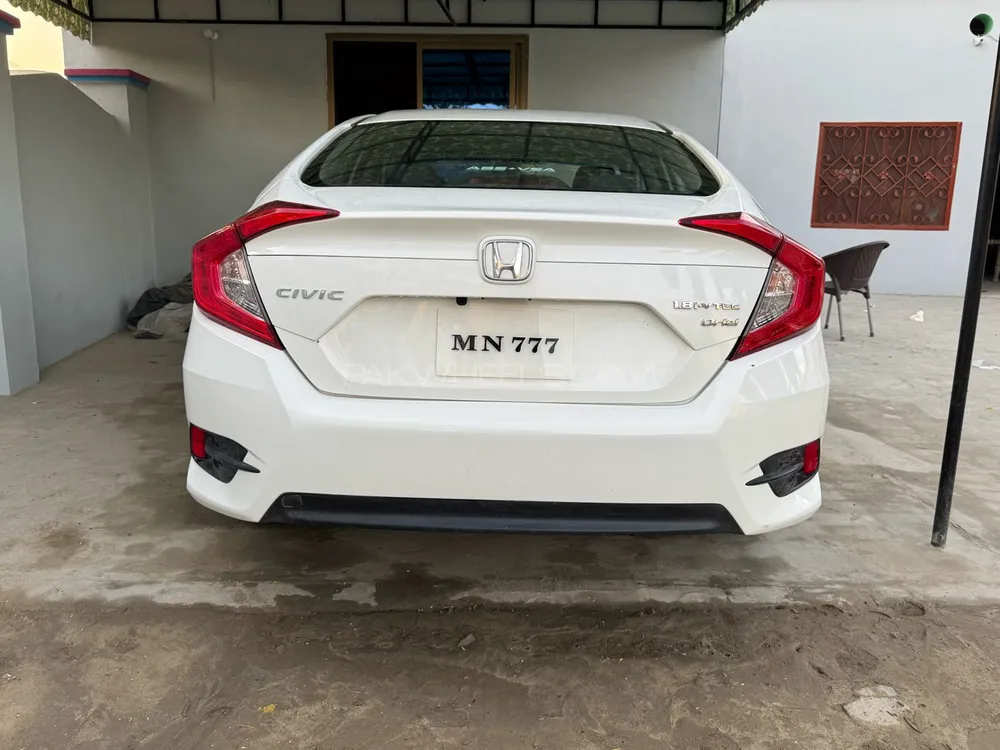 Honda Civic 2016 for Sale in Multan Image-1