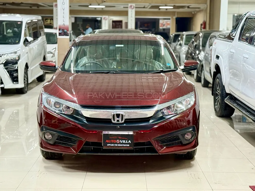 Honda Civic 2018 for Sale in Peshawar Image-1