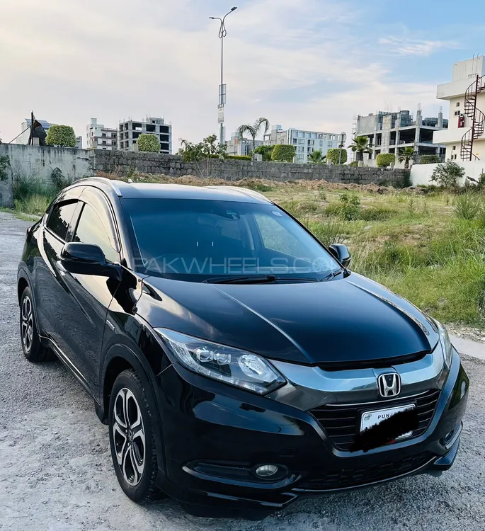 Honda Vezel 2015 for Sale in Islamabad Image-1