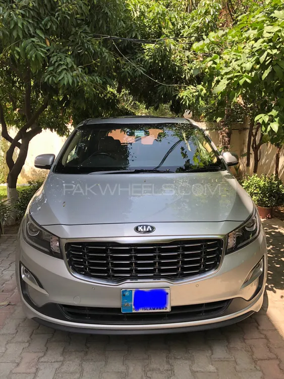 KIA Carnival 2020 for Sale in Islamabad Image-1