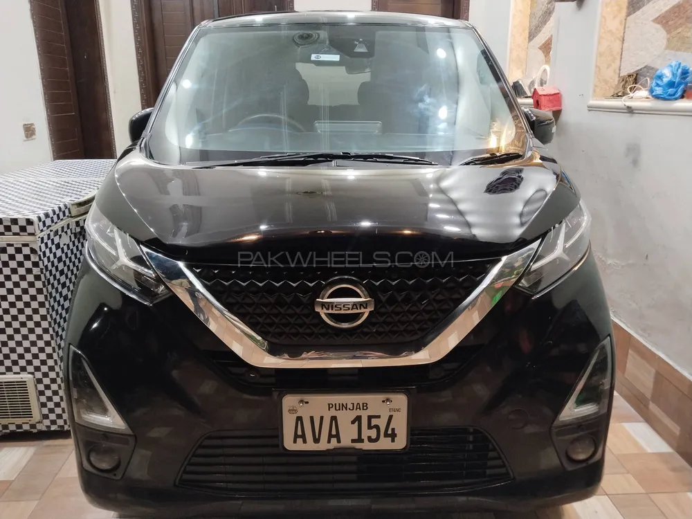 نسان ڈیز 2019 for Sale in لاہور Image-1