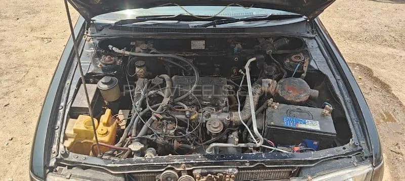 Nissan Sunny 2000 for Sale in Lahore Image-1