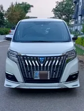 Toyota Esquire Gi 2015 for Sale