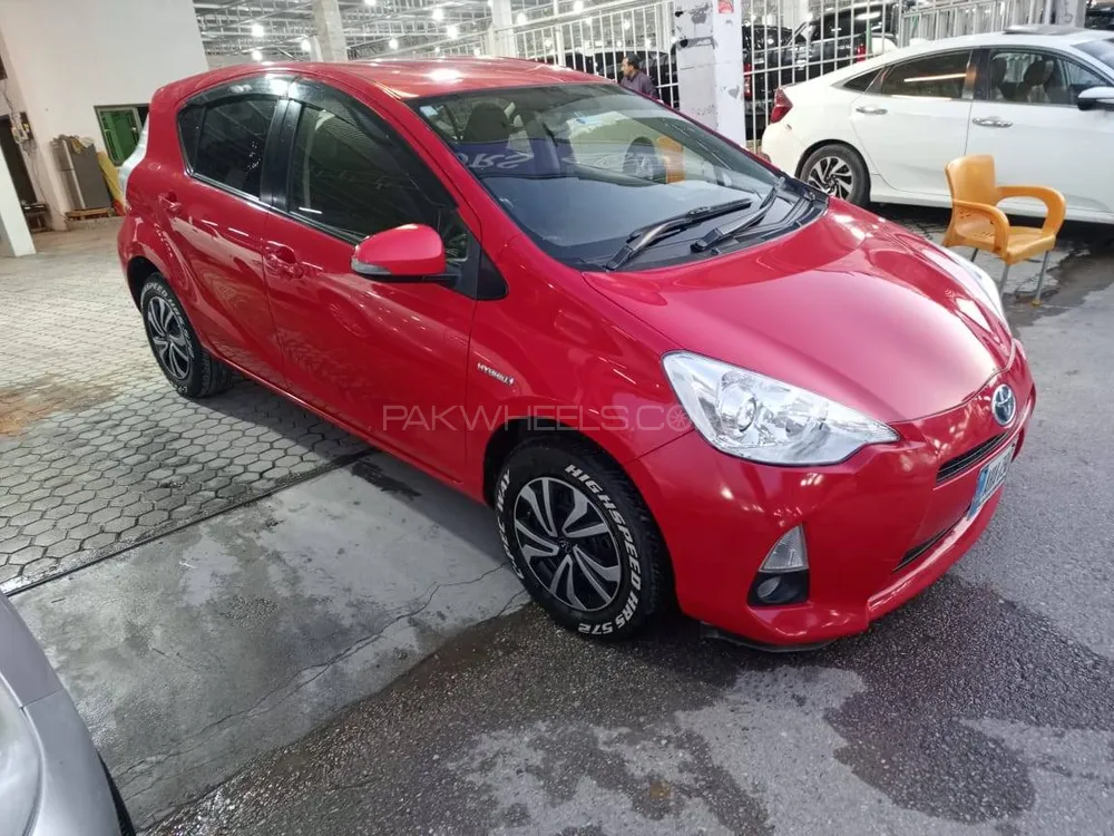 Toyota Aqua 2014 for Sale in Peshawar Image-1