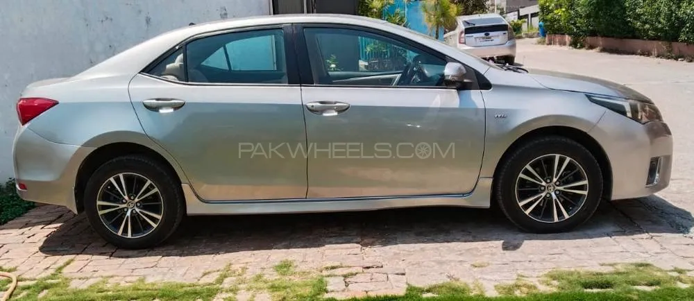 Toyota Corolla 2014 for Sale in Islamabad Image-1