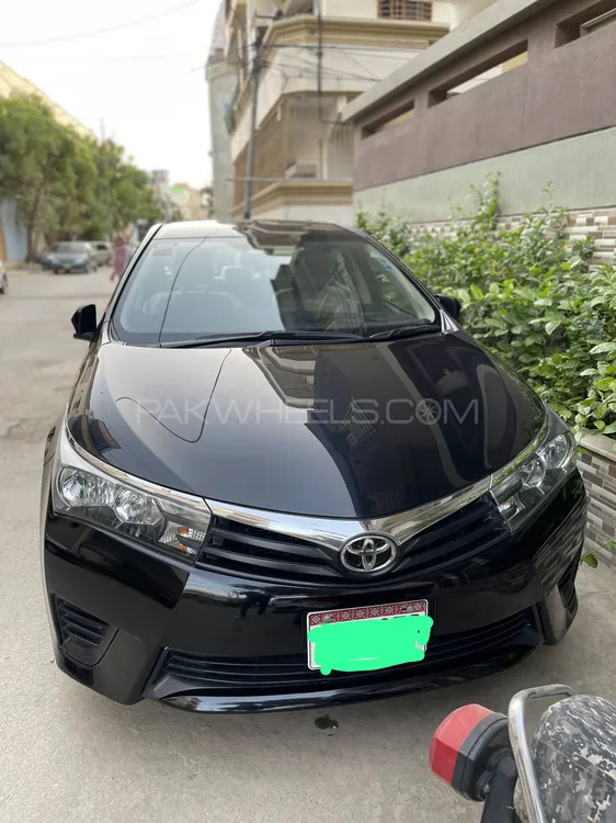 Toyota Corolla 2017 for Sale in Karachi Image-1