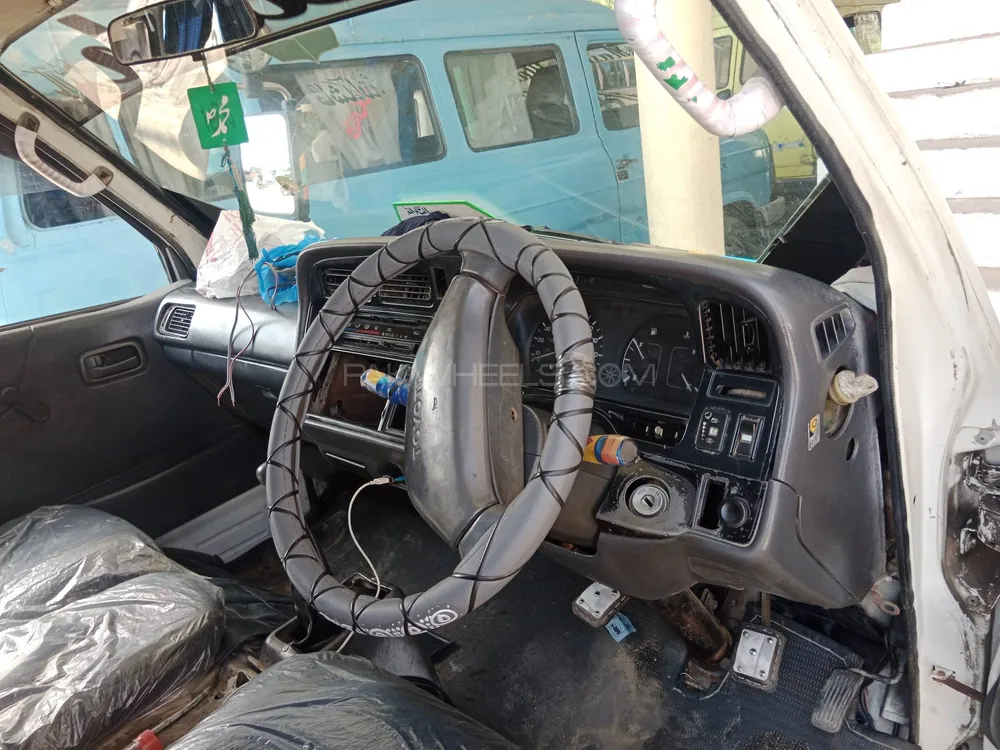 Toyota Hiace 1992 for Sale in Jhelum Image-1
