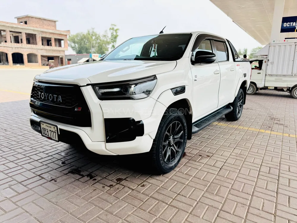 Toyota Hilux 2023 for Sale in Lahore Image-1