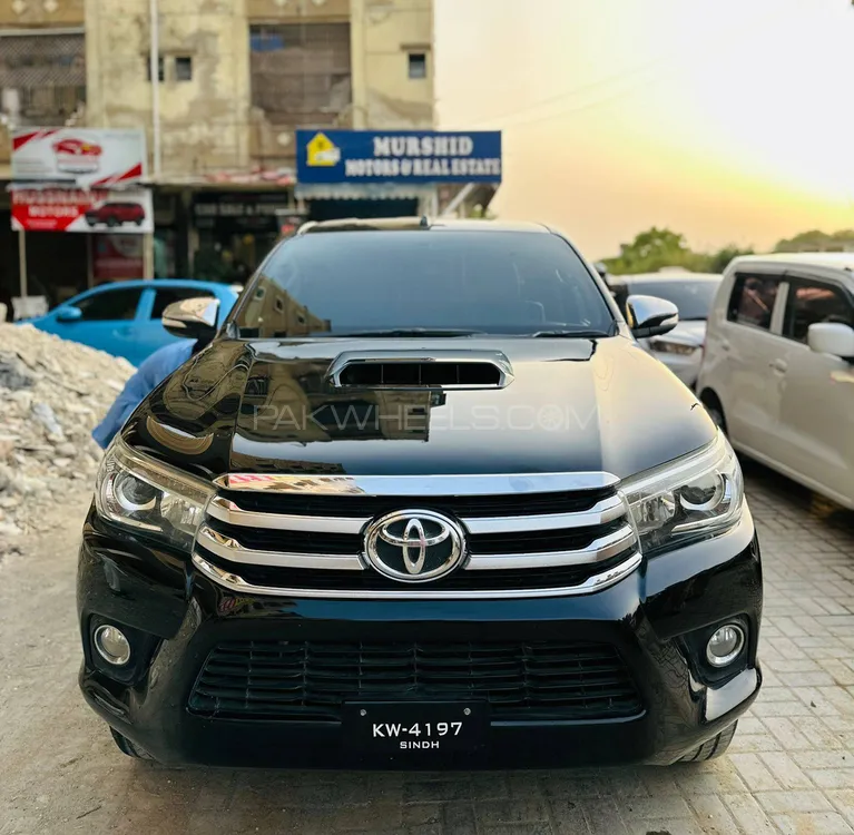 Toyota Hilux 2017 for Sale in Karachi Image-1