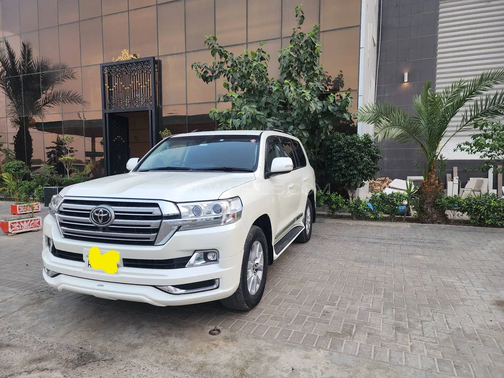 Toyota Land Cruiser 2017 for Sale in Lahore Image-1