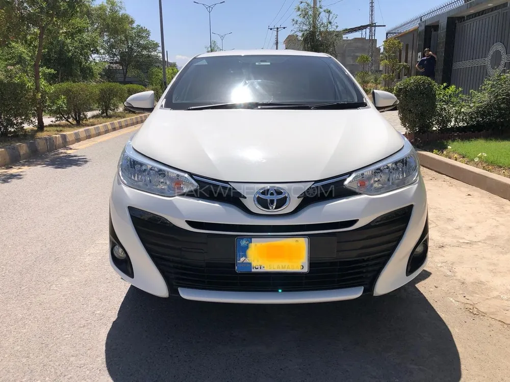 Toyota Yaris Sedan 2020 for Sale in Peshawar Image-1