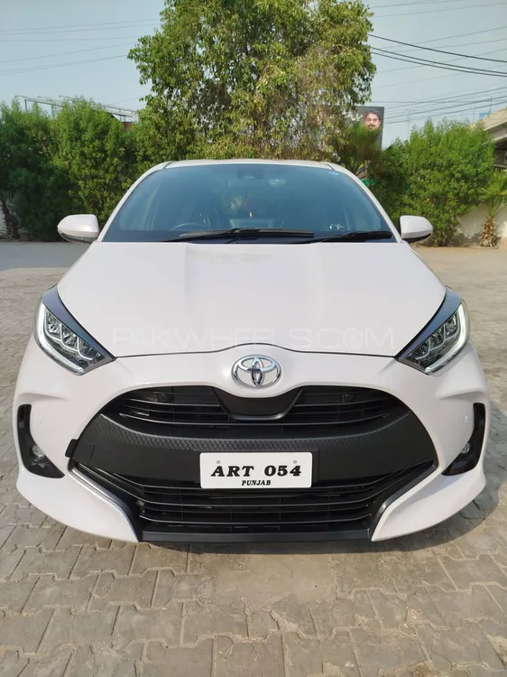 Toyota Yaris Hatchback 2020 for Sale in Multan Image-1