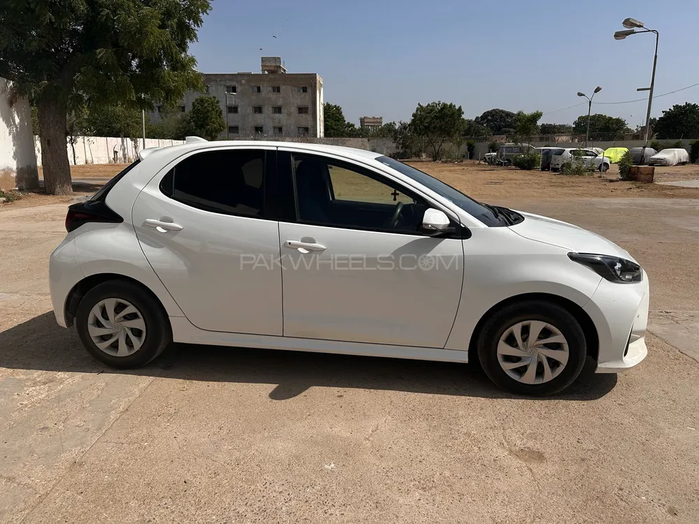 Toyota Yaris Hatchback 2021 for Sale in Karachi Image-1