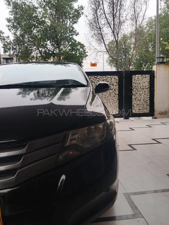 Honda City 2011 for Sale in Lahore Image-1