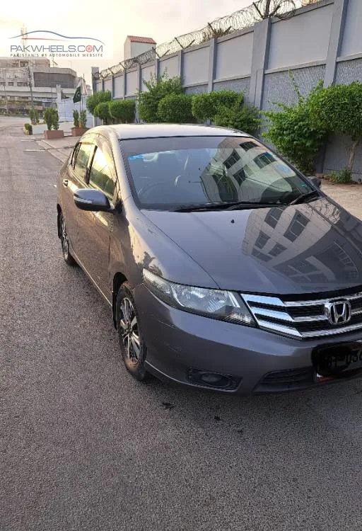 Honda City 2015 for Sale in Karachi Image-1