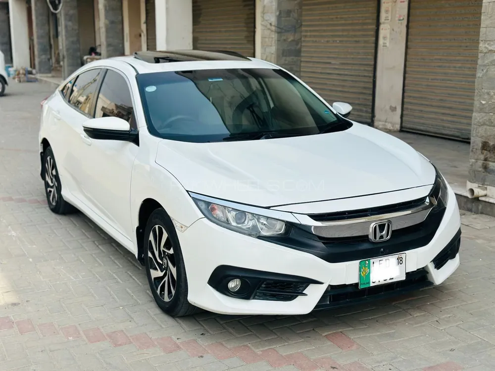 Honda Civic 2018 for Sale in Faisalabad Image-1