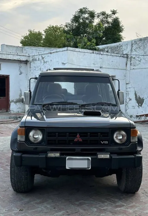 مٹسوبیشی پجیرو 1987 for Sale in اٹک Image-1
