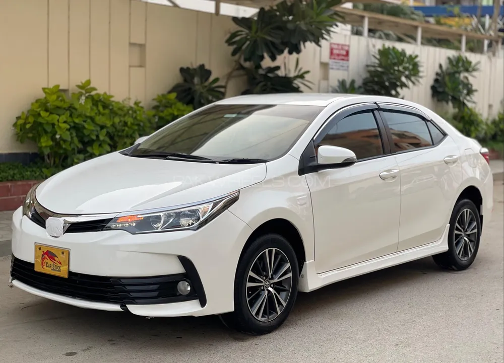Toyota Corolla 2020 for Sale in Karachi Image-1