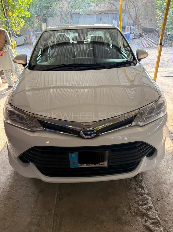 Toyota Corolla Axio 2015 for Sale in Haripur Image-1