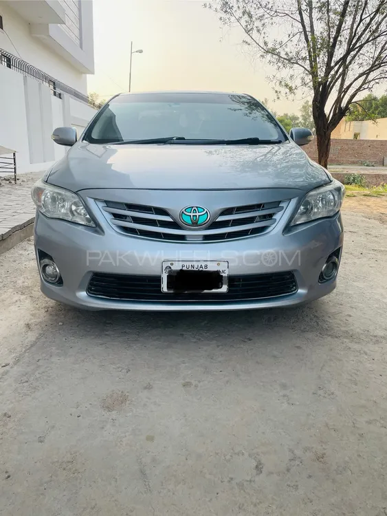 Toyota Corolla 2013 for Sale in Gojra Image-1