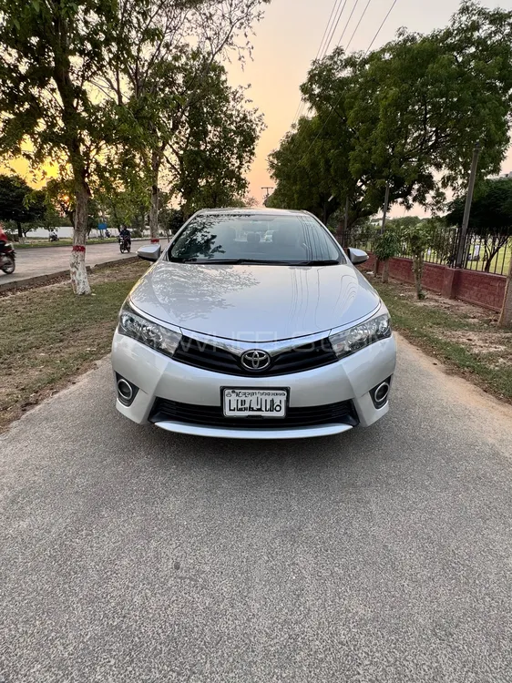 Toyota Corolla 2017 for Sale in Lahore Image-1
