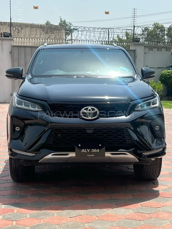 Toyota Fortuner 2022 for Sale in Multan Image-1