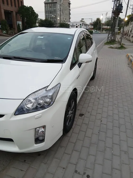 Toyota Prius 2009 for Sale in Faisalabad Image-1
