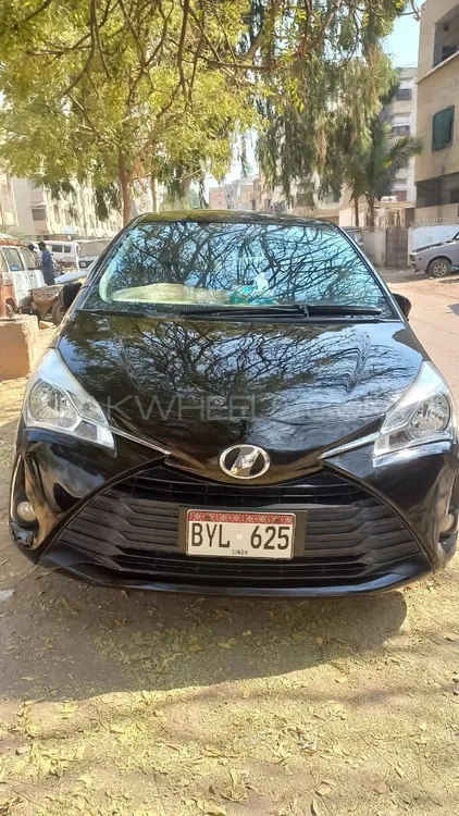 Toyota Vitz 2018 for Sale in Karachi Image-1