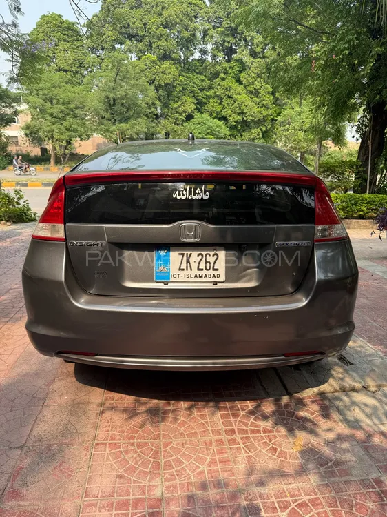 Honda Insight 2010 for Sale in Islamabad Image-1