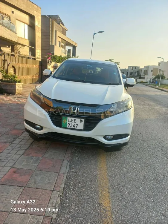 Honda Vezel 2016 for Sale in Rawalpindi Image-1