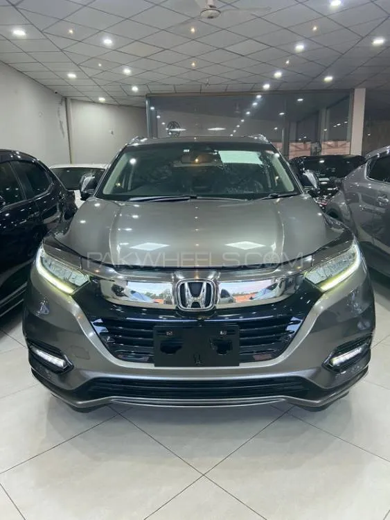 Honda Vezel 2019 for Sale in Multan Image-1