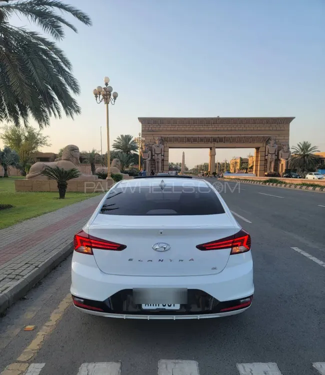 Hyundai Elantra 2022 for Sale in Lahore Image-1