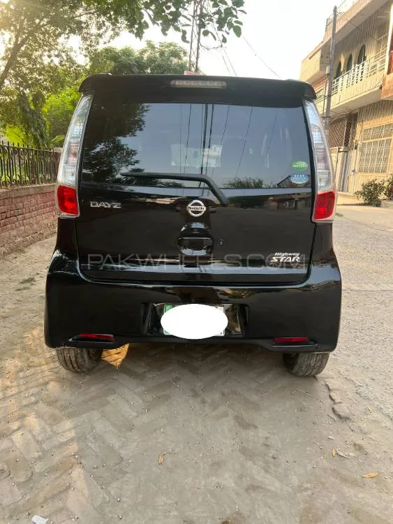 Nissan Dayz Highway Star 2013 for Sale in Sargodha Image-1