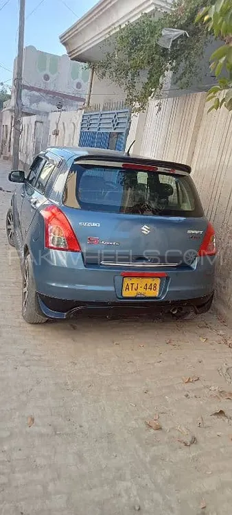 Suzuki Swift 2010 for Sale in Muzaffar Gargh Image-1