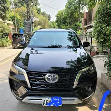 Toyota Fortuner 2.7 V 2021 for Sale