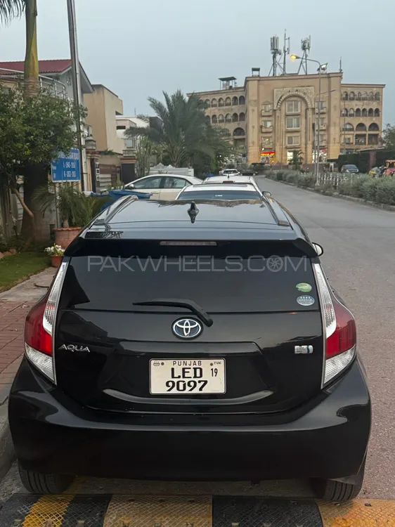 ٹویوٹا اکوا 2016 for Sale in اسلام آباد Image-1