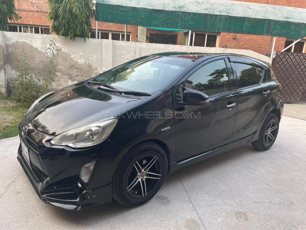 Toyota Aqua 2015 for Sale in Lahore Image-1