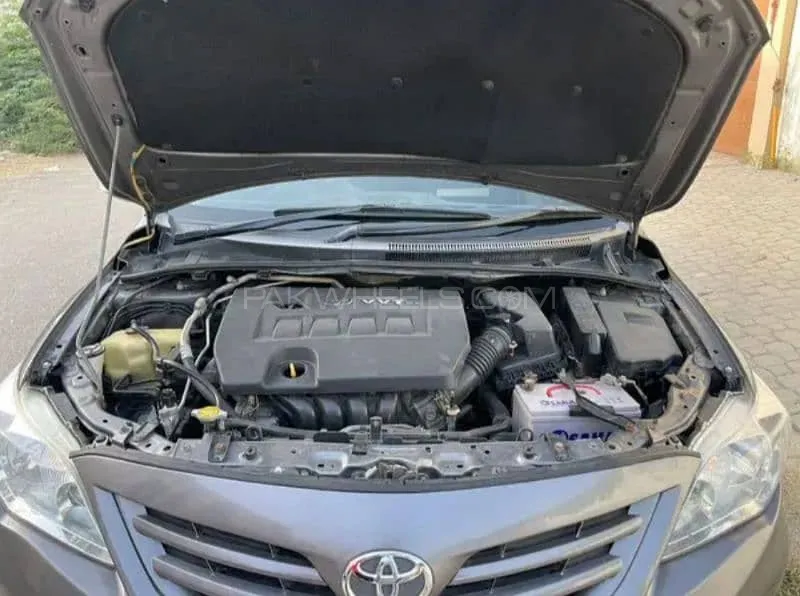 Toyota Corolla 2013 for Sale in Karachi Image-1