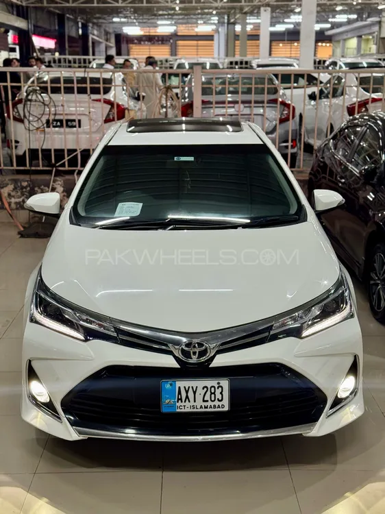 Toyota Corolla 2021 for Sale in Peshawar Image-1